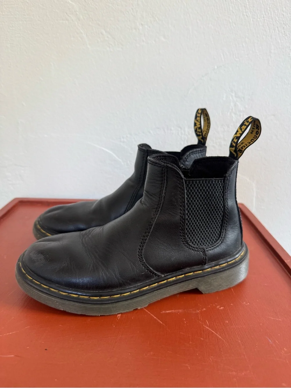 Dr. Martens Softy T Leather Chelsea Boots Black Full Grain Leather 2976J